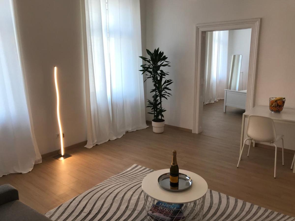 New • City-Park Apartment In The Vienna Center. Eksteriør billede